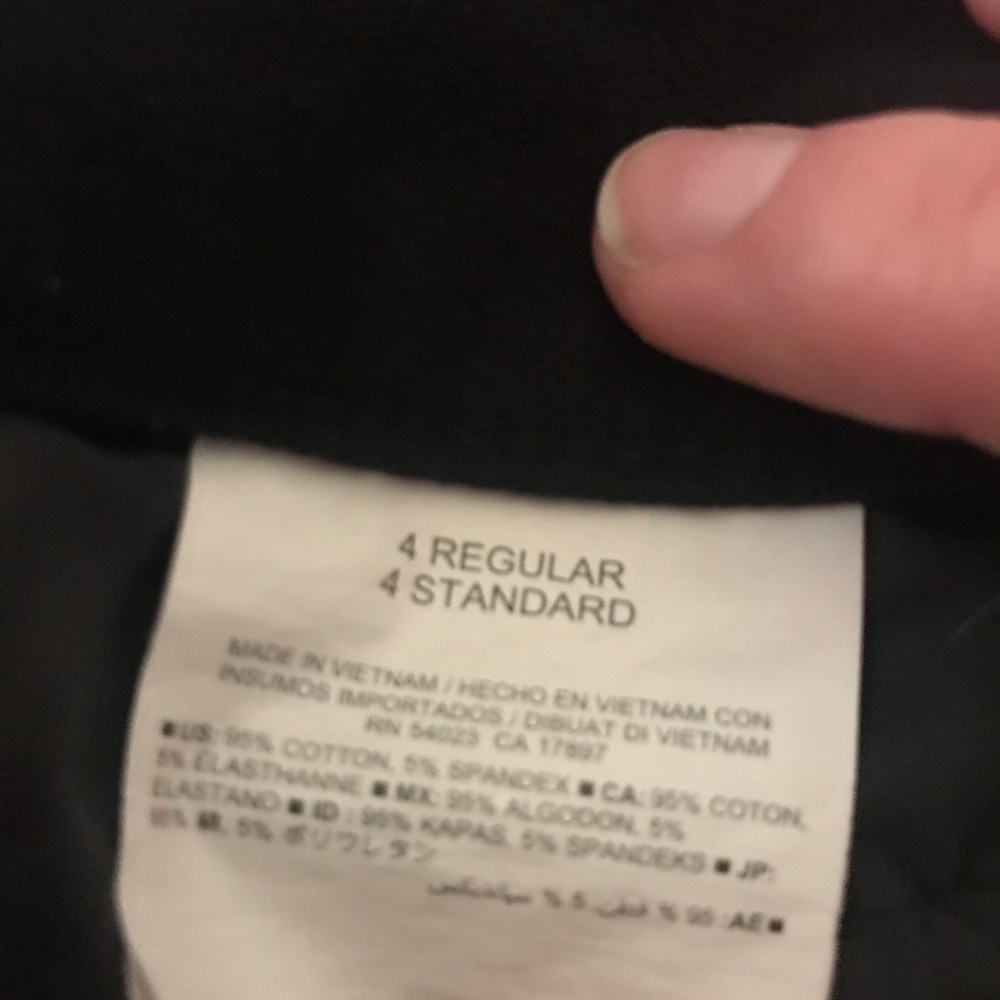 Old Navy Pixie Pants. Size 4 - image 3